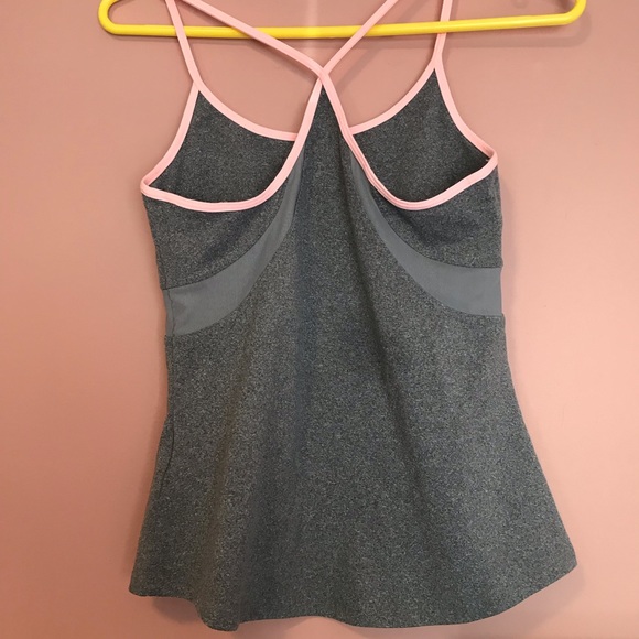 A&F Active Top - Picture 4 of 4